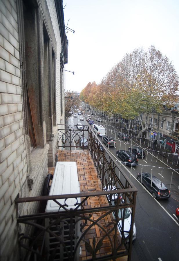 City Lux Hotel Tbilisi Buitenkant foto